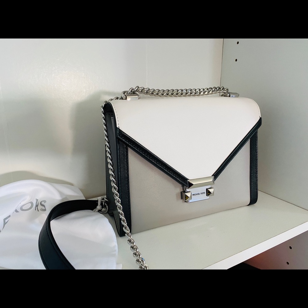 Michael Kors crossbody bag/ shoulder bag.